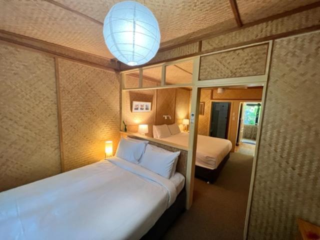 Ocean Shores Motel Bagian luar foto